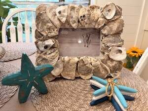 Mud Pie Coastal 4x6 Oyster Shell Picture Frame and Coastal Decor with Starfish